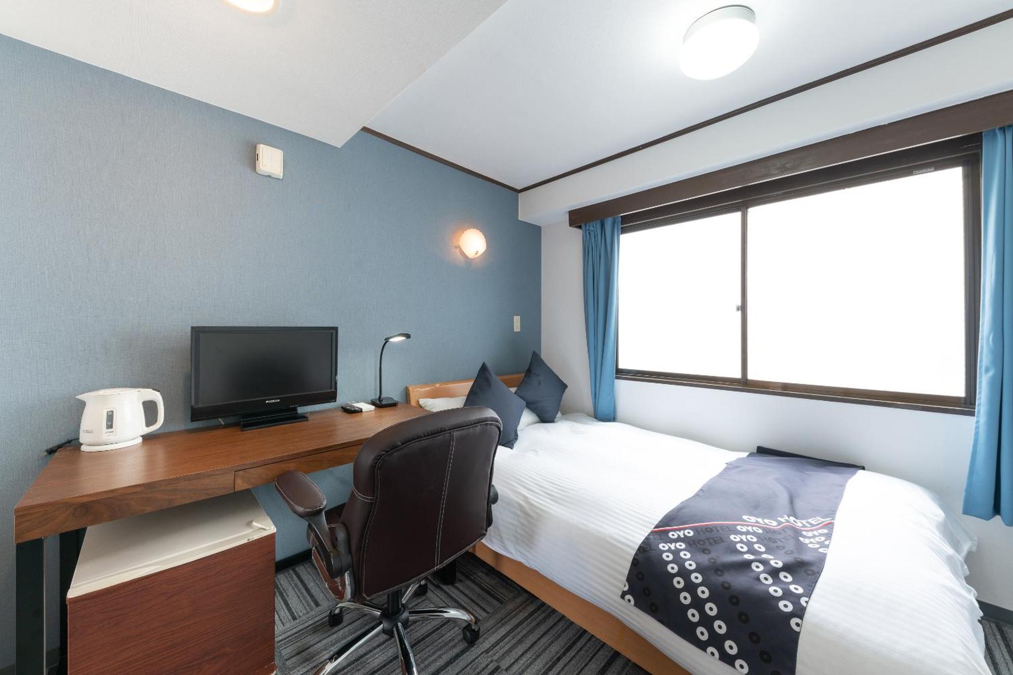 Oyo Hotel Ikebukuro Tokyo Exterior photo